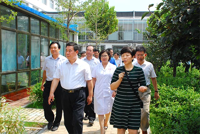 市委副書記、市長劉曙光到濰坊市市立醫(yī)院峽山分院和綠康源養(yǎng)老康復(fù)中心