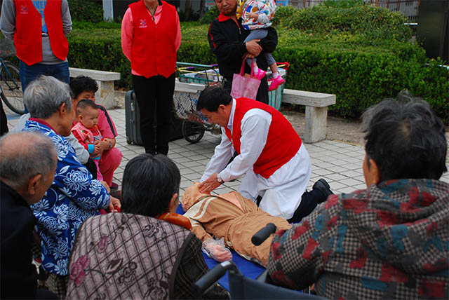 傳播應急知識 關愛生命健康 ——濰坊市市立醫(yī)院急救知識科普進社區(qū)