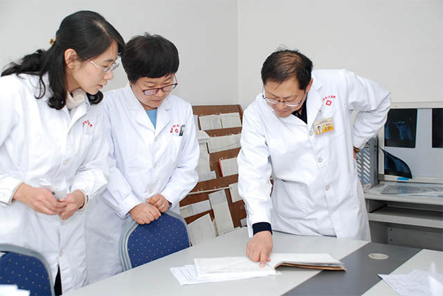 我院開(kāi)展十月份行政大查房