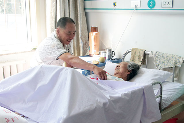 醫(yī)養(yǎng)結合  情暖夕陽 ——濰坊市市立醫(yī)院積極探索醫(yī)養(yǎng)結合工作側記