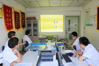 山醫(yī)集團濰坊市市立醫(yī)院骨二科舉辦人工全膝關節(jié)置換Workshop