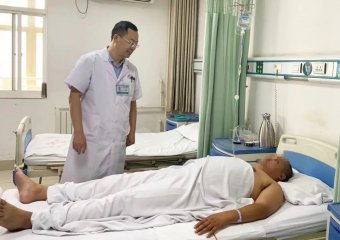 山醫(yī)集團濰坊市市立醫(yī)院骨二科完成濰坊市區(qū)首例UBE（單邊雙通道脊柱內(nèi)鏡技術）手術治療腰椎間盤突出癥